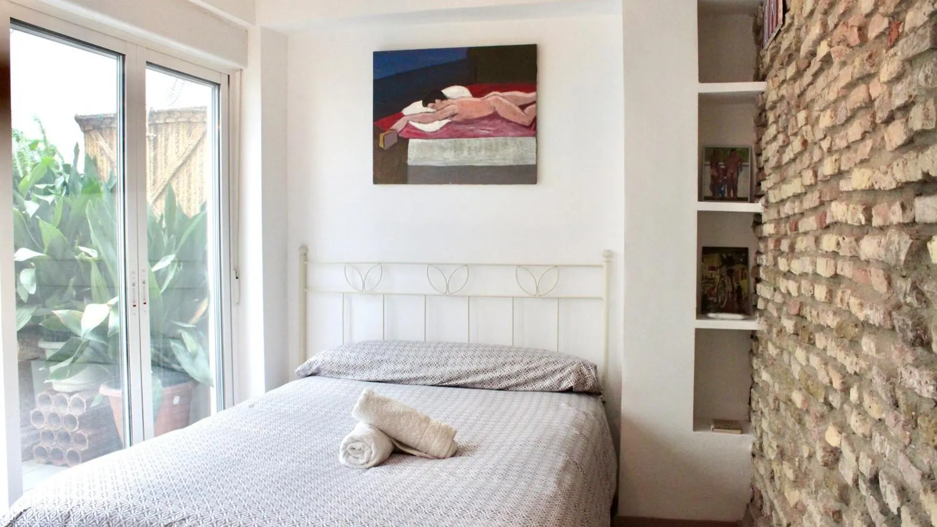 Wish Suite Hercules De Sevilla contacts